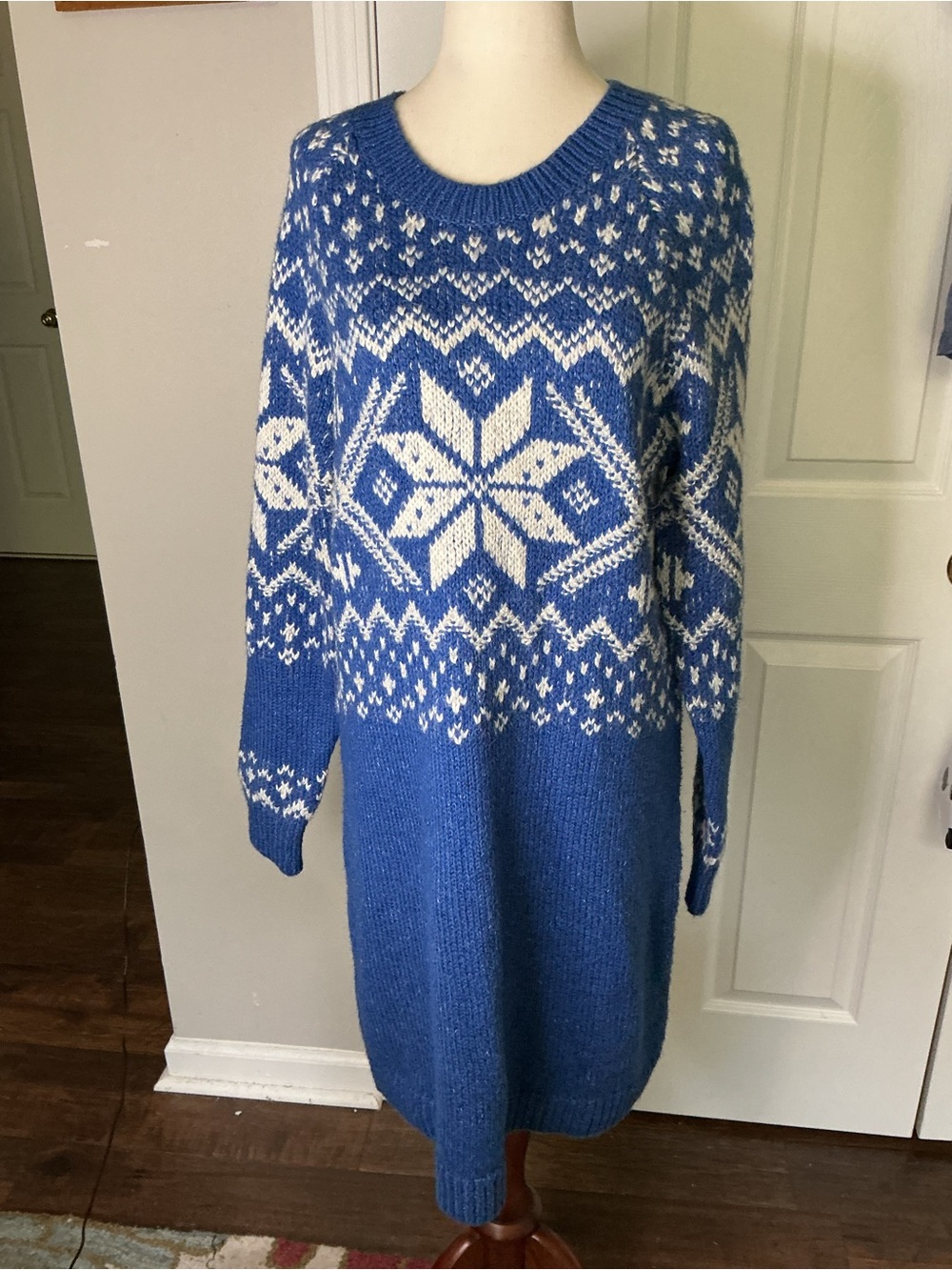 Abercrombie & Fitch Blue and White Fair Isle Knit Dress
